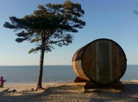 Kempings Saulesmājas, campground in Kolka