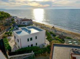 Villa Nettuno: San Menaio'da bir 3 yıldızlı otel