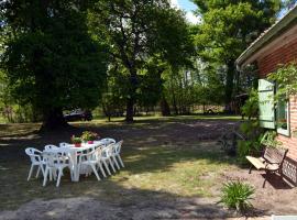 La Maison Ratabou, vacation home in Sainte-Eulalie-en-Born