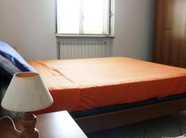 B&B CASA DEL SOLE - De Luca Apartments, kuća za odmor ili apartman u gradu 'Torre Marino'