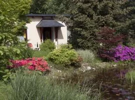 Ferienhaus und Ferienwohnung "Am Waldsaum"
