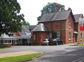 Roselawn Hotel, hotel near Reading Services M4, Reading