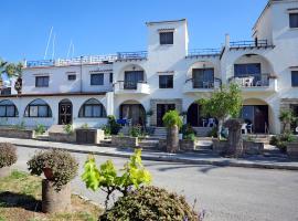 Follow The Sun Hotel Apartments, serviced apartment in Polis Chrysochous