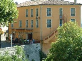 Hotel le Belvédère, hotel di Moustiers-Sainte-Marie