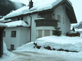 Haus Dorfschmied, séjour chez l'habitant à Flirsch