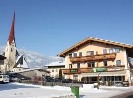 Apartment in Uderns near Ski Lift Hochzillertal