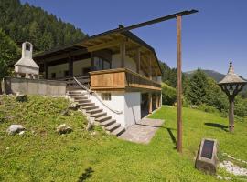 Chalet in Niederndorf near Skiwelt Ski Lift, Hotel in Niederndorferberg