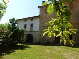 Palacio de Arredondo, guest house in Gama