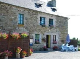 Maison charmante à Jugon-les-Lacs avec jardin