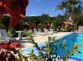 Chalés Villa Bella，佛羅安那波里邦塔達斯克納斯海灘（Ponta das Canas Beach）附近的飯店