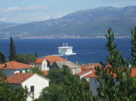 Apartments Marina, golfový hotel v destinaci Supetar
