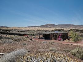 Hubara Retreat, hotell i Charco del Palo