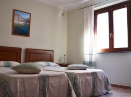 Hotel da Paolino, hotel v destinaci Trinità dʼAgultu