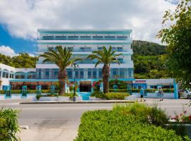 Belair Beach Hotel: Ixia'da bir otel