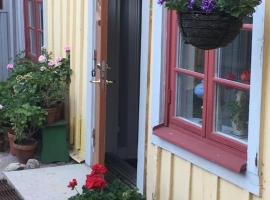 One Room Bed & Breakfast, kuća za odmor ili apartman u gradu 'Skänninge'
