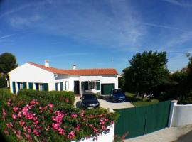 Maison Nature & Espace, hotel cerca de Faro de los Baleine, Saint-Clément-des-Baleines