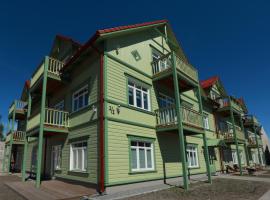 Qruut Apartments, hotel com spa em P&auml;rnu
