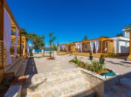 Dobropoljana에 위치한 호텔 Mobile Homes Pine Tree