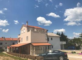 Apartment Ivana, hotel v destinaci Punat