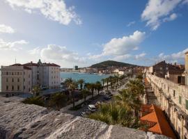 Emperor's Chambers Luxury apartment, hotel v Splitu