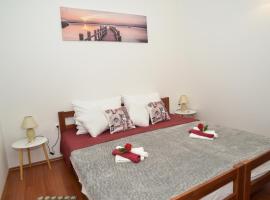 Apartment Antonio, lejlighed i Zadar