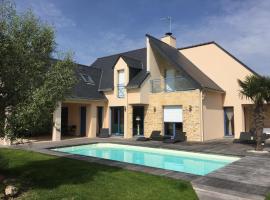 L'océane, hotel v destinaci Le Pouliguen