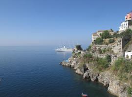 Domus Claudia, Pension in Atrani