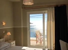 Paradisos