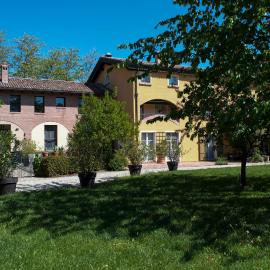 Quattrocolli B&B, מלון בQuattro Castella