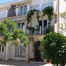 Apartments Ivi，維爾的飯店