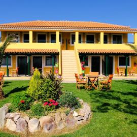 PanDora Apartments, hotel v mestu Moúdhros