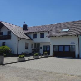 Ferienwohnung Ebersbach, hotel em Günzburg