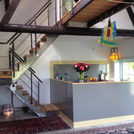 Unique place on the river Waal, hotel a Heerewaarden
