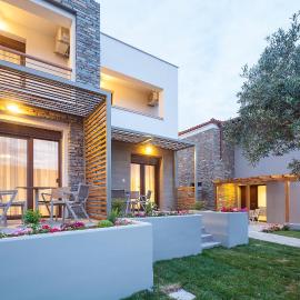 Enalia Villas, hotel u Jerisosu