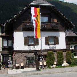 Pension Seeheim, hotel i Weissensee