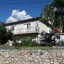 Apartment Damir, Hotel in Senj