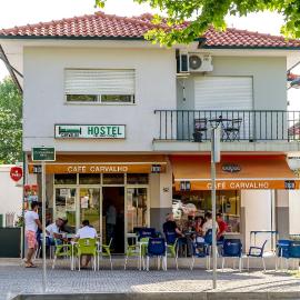 Hostel Carvalho, hotel u gradu Mondim de Basto