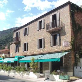 Hotel & Restaurant Le Beau Sejour, хотел в Порто
