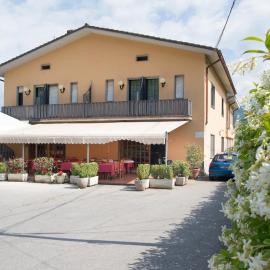 Hotel Tre Castelli, khách sạn ở Gallicano
