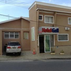 Hotel Goll, хотел в Лимейра