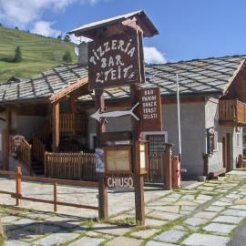 Residenza L'Teit、セストリエーレのホテル