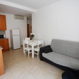 Apartaments Claudia, Hotel in Reus