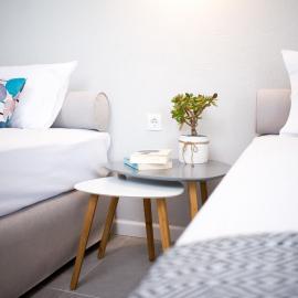 Avgerou Studios and Apartments, ξενοδοχείο στα Ψακούδια