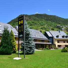 Hotel & Restaurante Peña, hotelli kohteessa Arrós