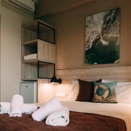Kymata, hotel u gradu Palaiopoli