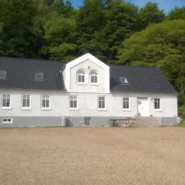 Moselundgaard B/B og Hestehotel, מלון בEngesvang