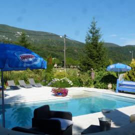 Les Bambous B&B, hotel em Levens