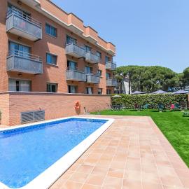 Aparthotel Bardon, Hotel in Castelldefels