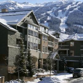 Tyndall Stone Lodge by Whiski Jack, hotel din Whistler