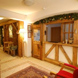 Chalet Fiocco Di Neve、ピンツォーロのホテル